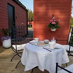 Tiny House In